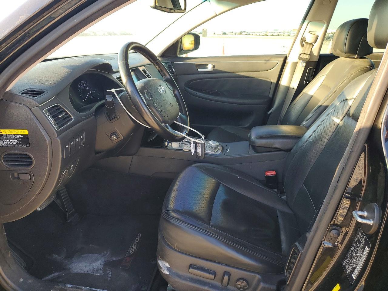 2013 HYUNDAI GENESIS
