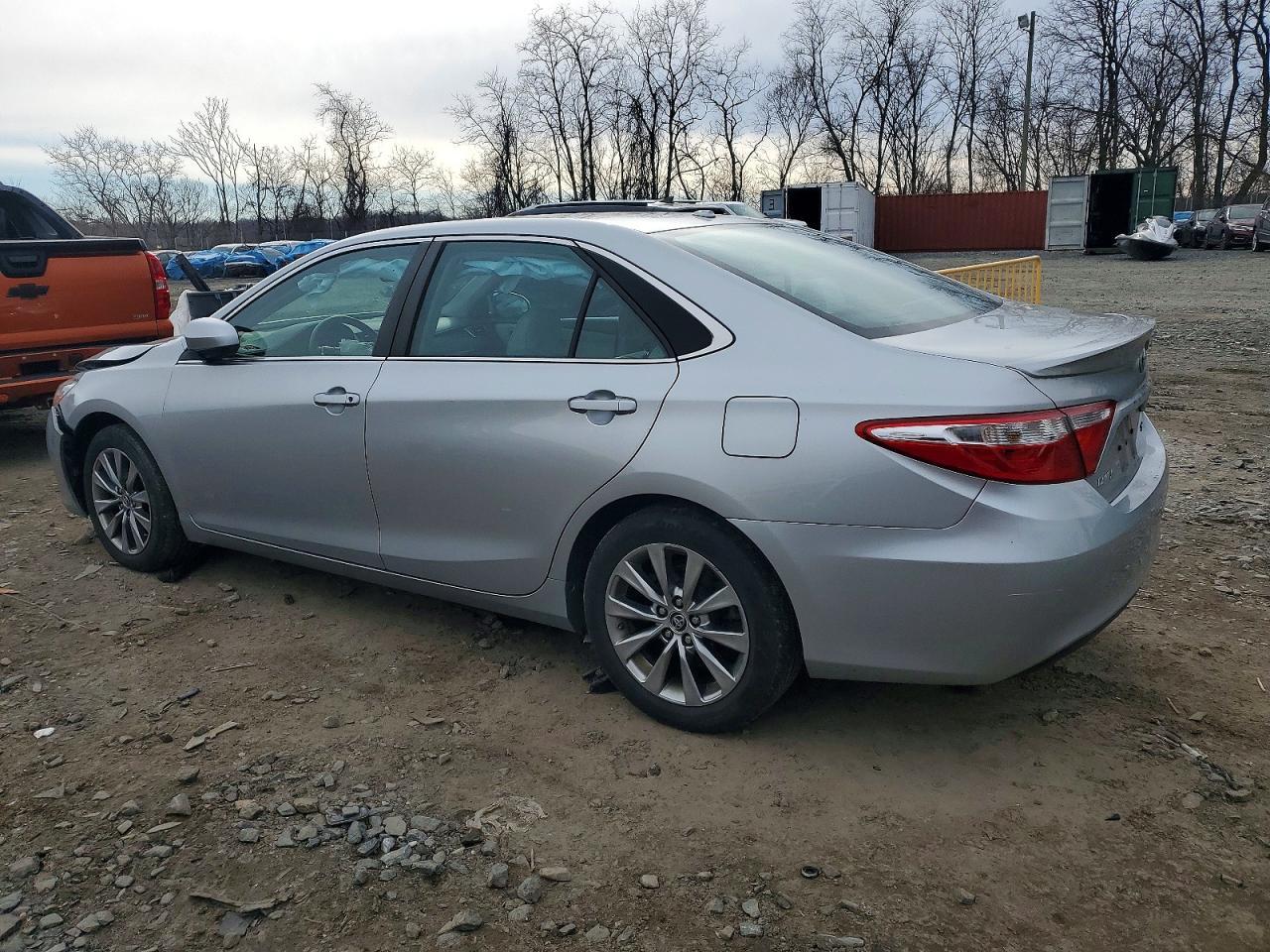 2015 TOYOTA CAMRY