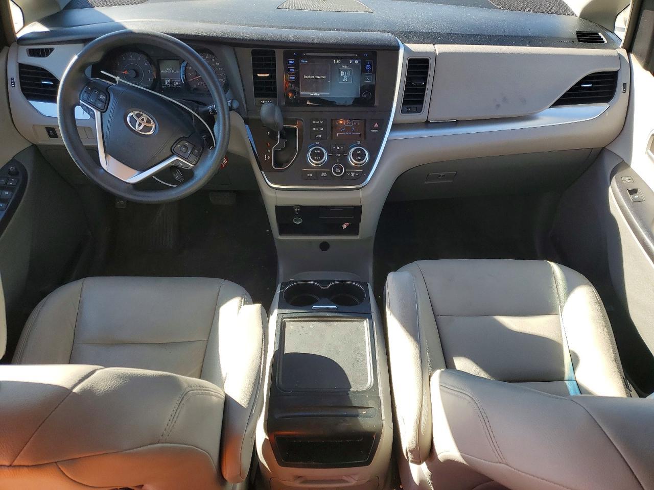 2015 TOYOTA SIENNA
