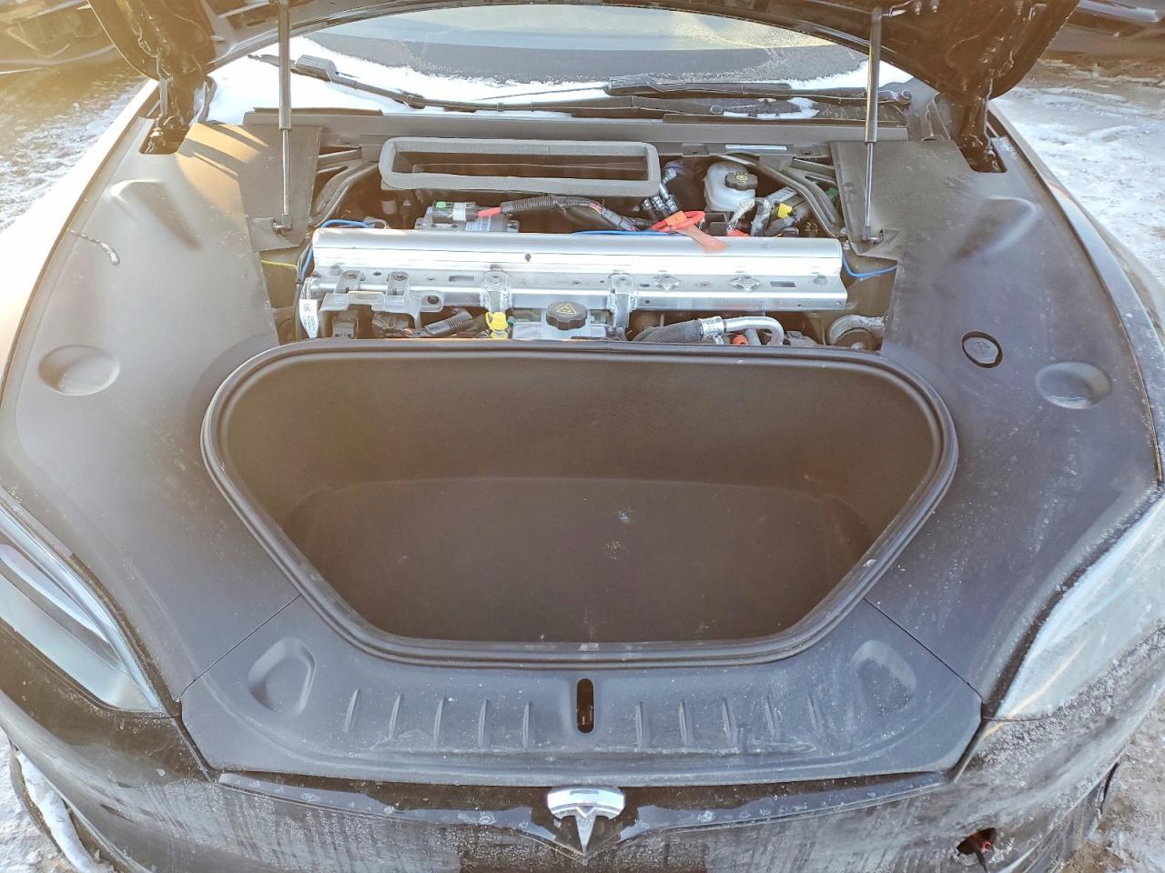 2025 TESLA MODEL S