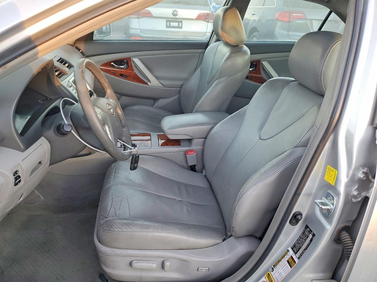 2011 TOYOTA CAMRY