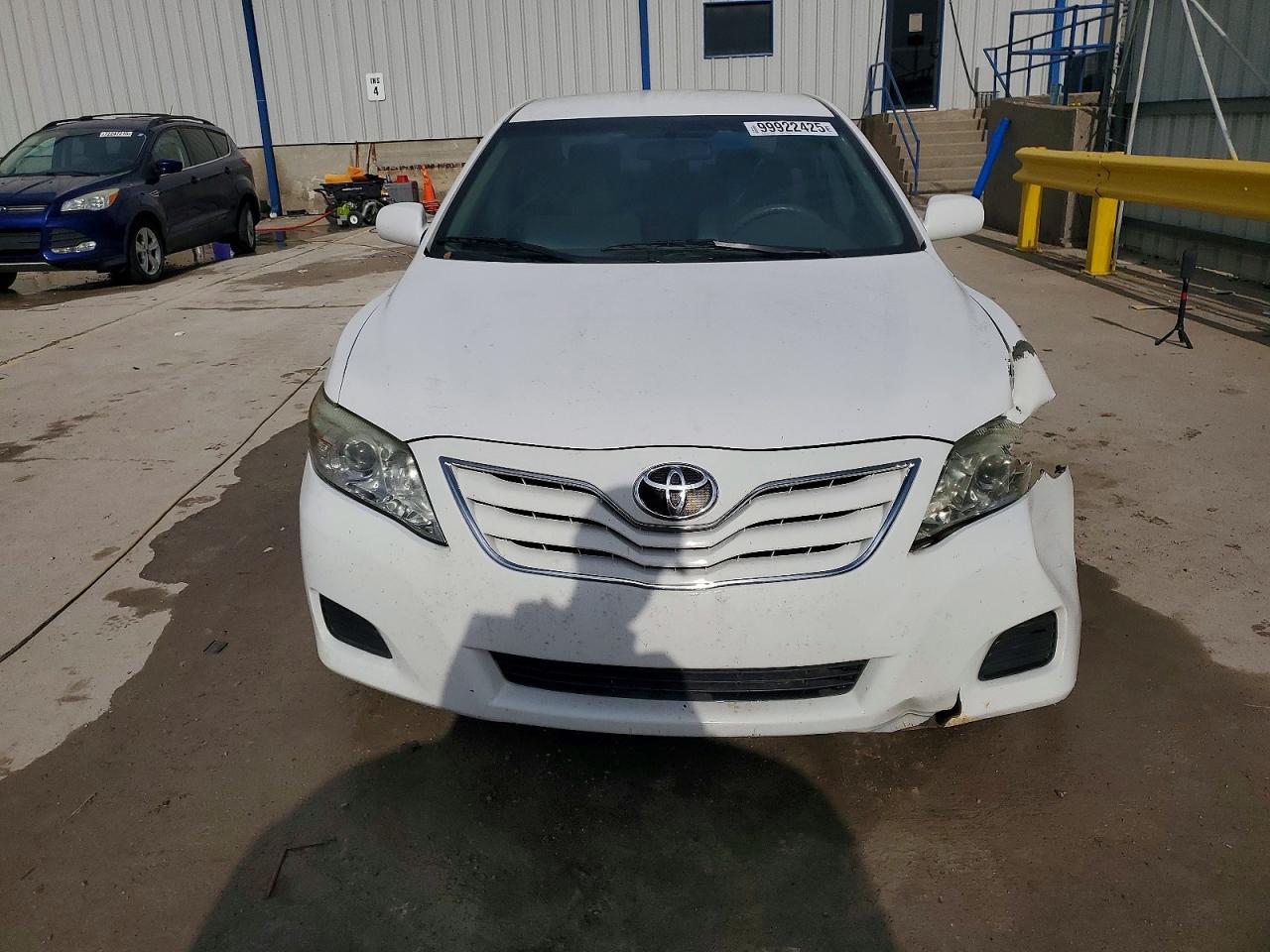 2011 TOYOTA CAMRY