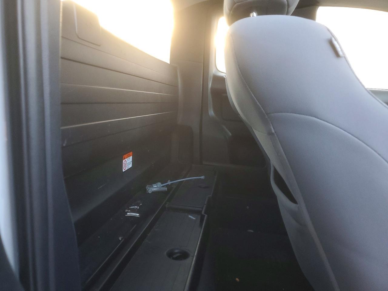 2016 TOYOTA TACOMA