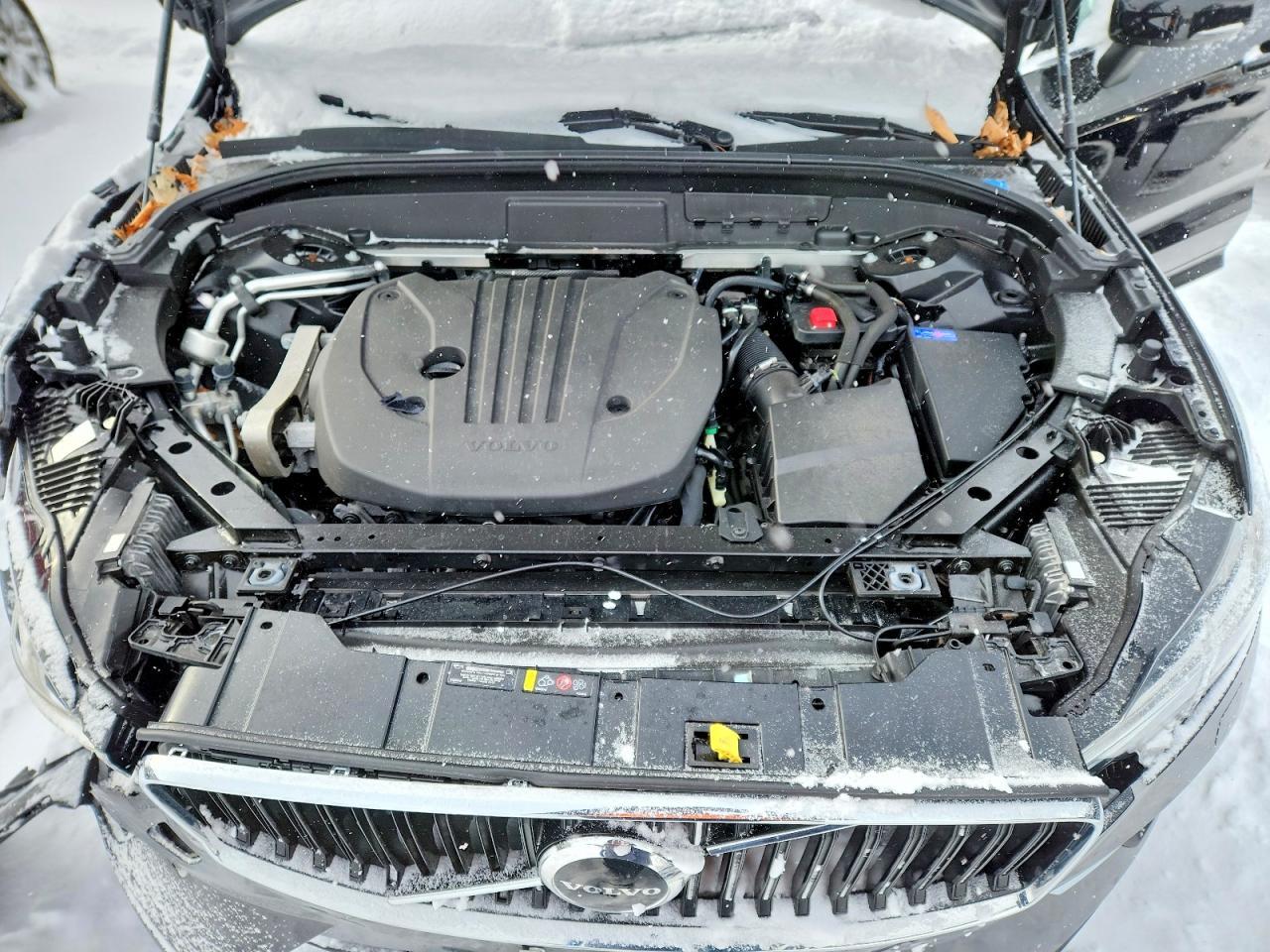 2022 VOLVO XC60