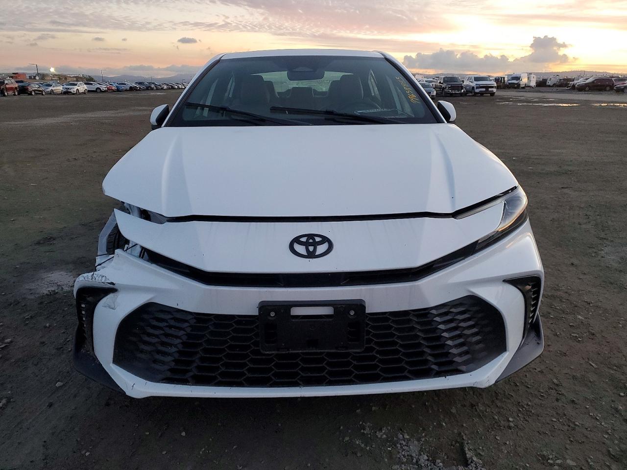 2025 TOYOTA CAMRY