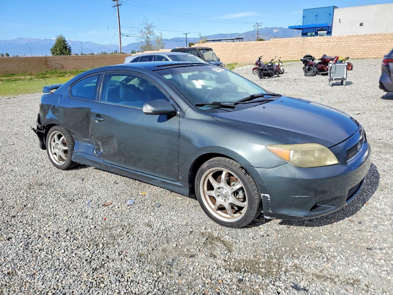 2006 TOYOTA SCION