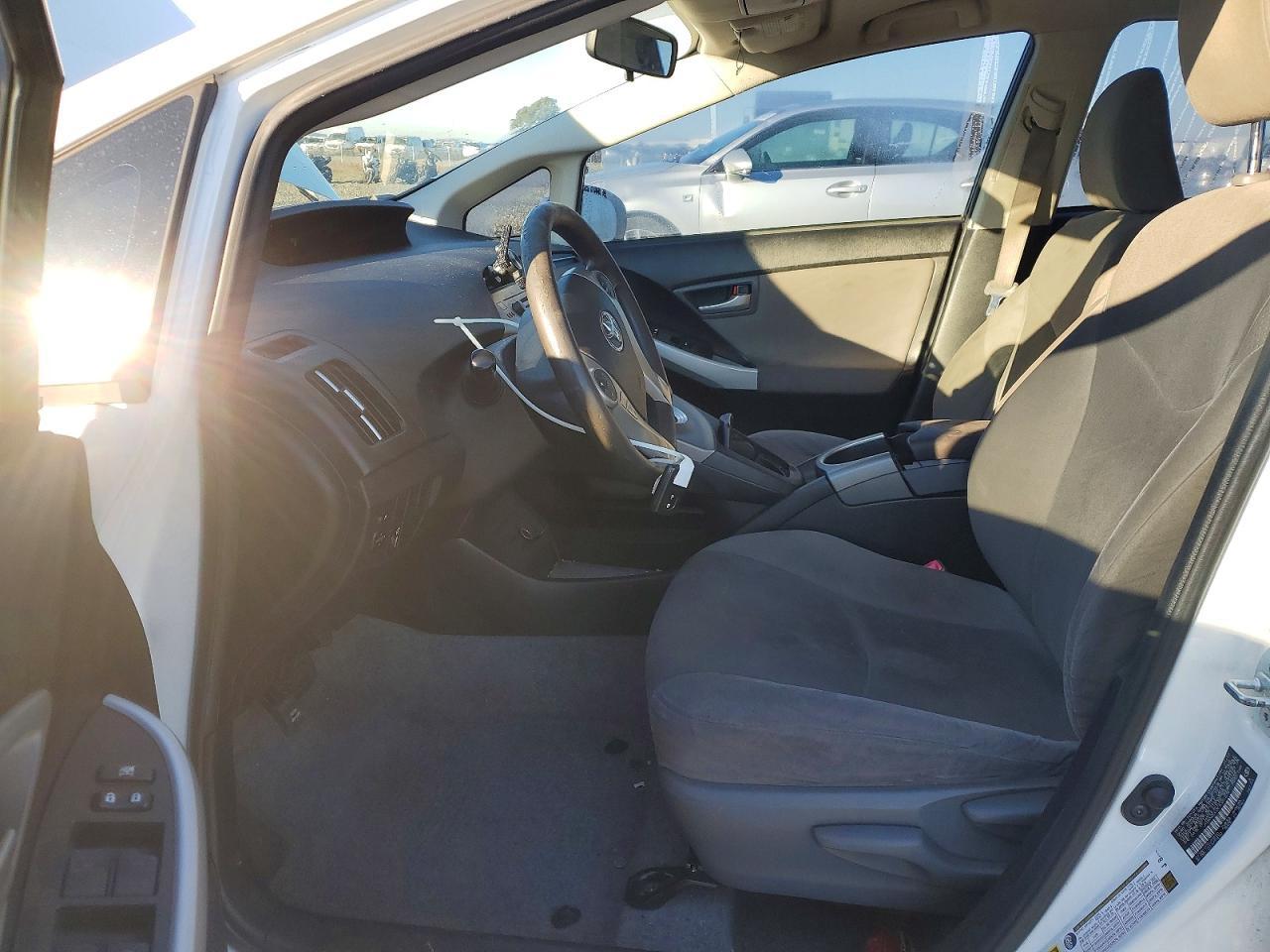 2012 TOYOTA PRIUS
