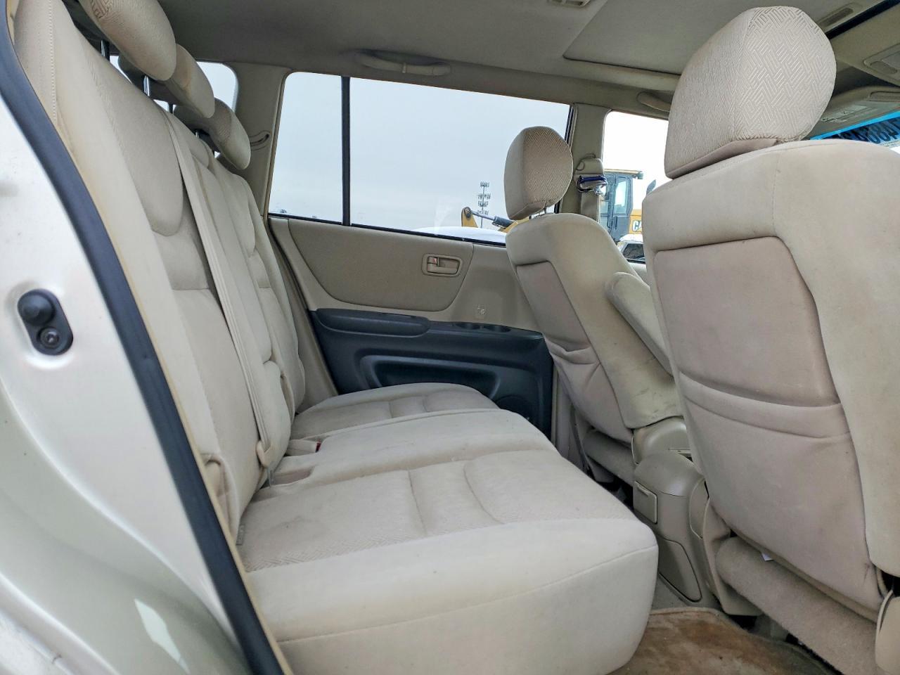 2002 TOYOTA HIGHLANDER