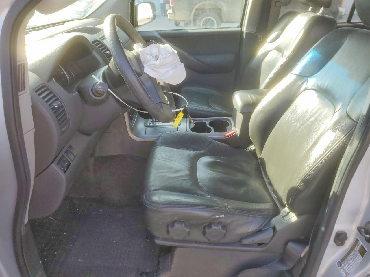 2011 NISSAN PATHFINDER