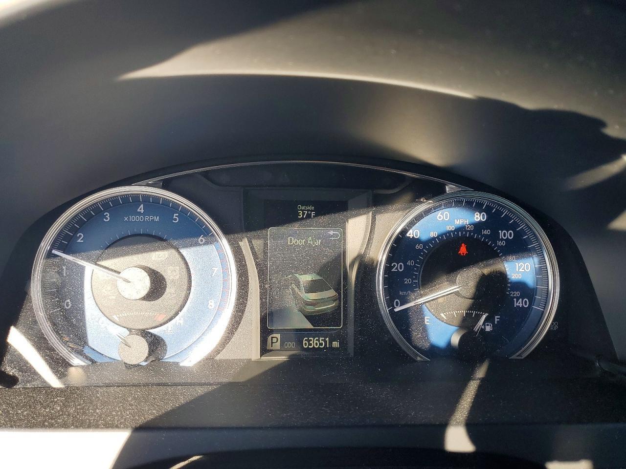 2016 TOYOTA CAMRY