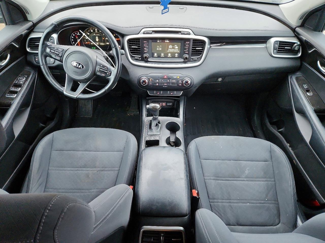 2017 KIA SORENTO