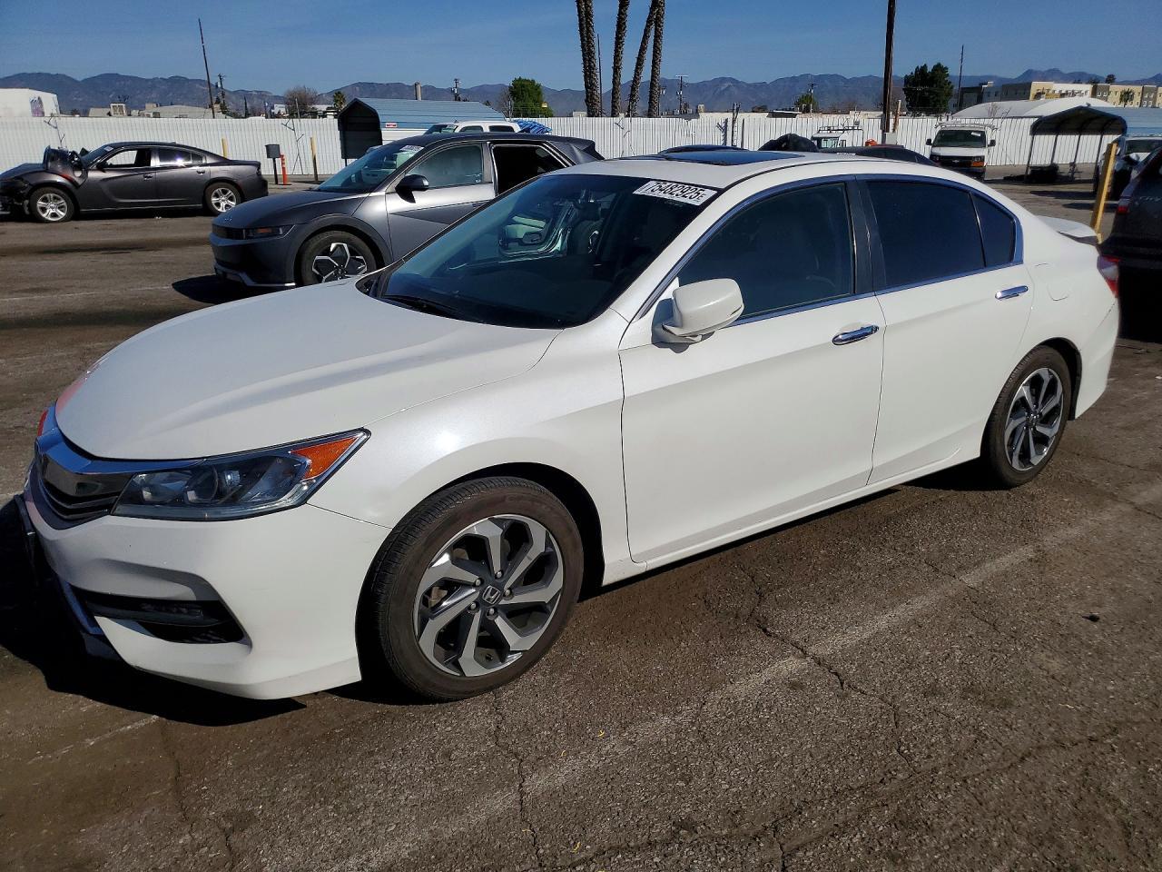 2017 HONDA ACCORD