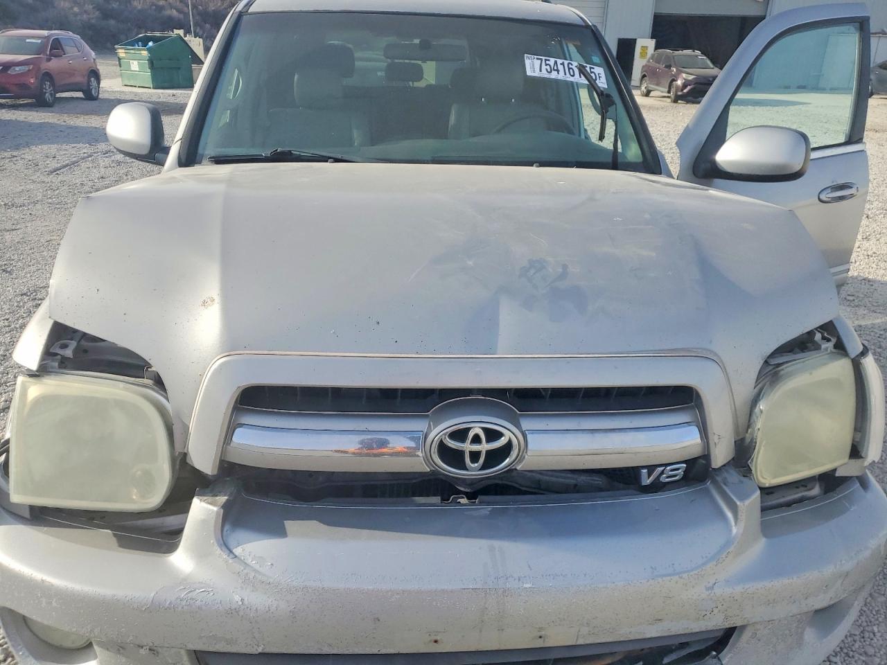 2005 TOYOTA Sequoia