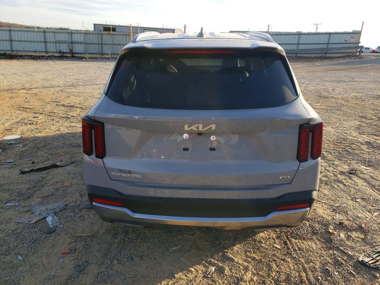 2025 KIA SORENTO