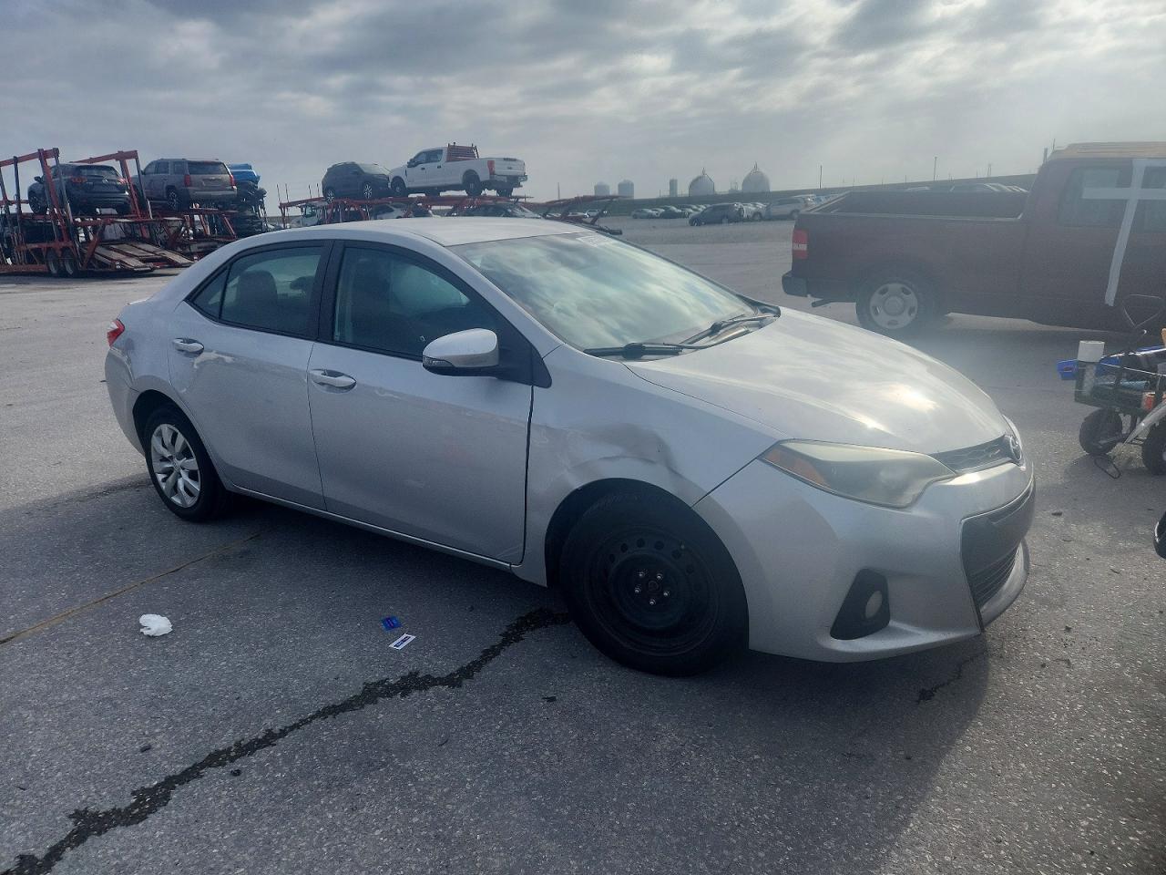 2015 TOYOTA COROLLA