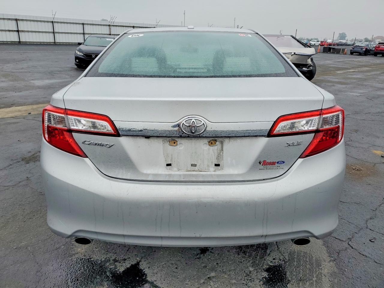 2014 TOYOTA CAMRY