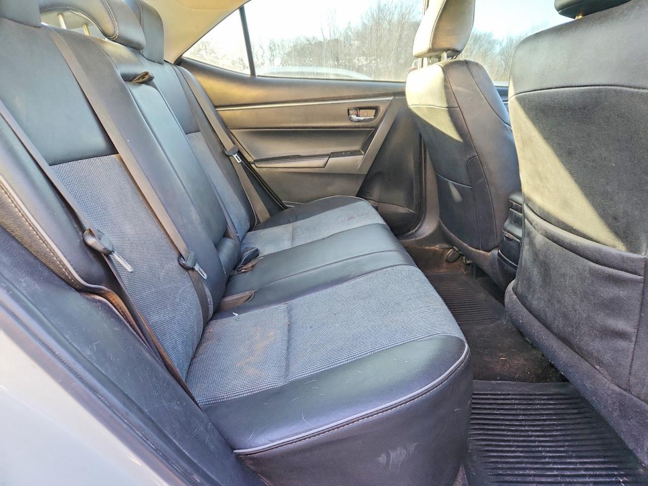 2015 TOYOTA COROLLA