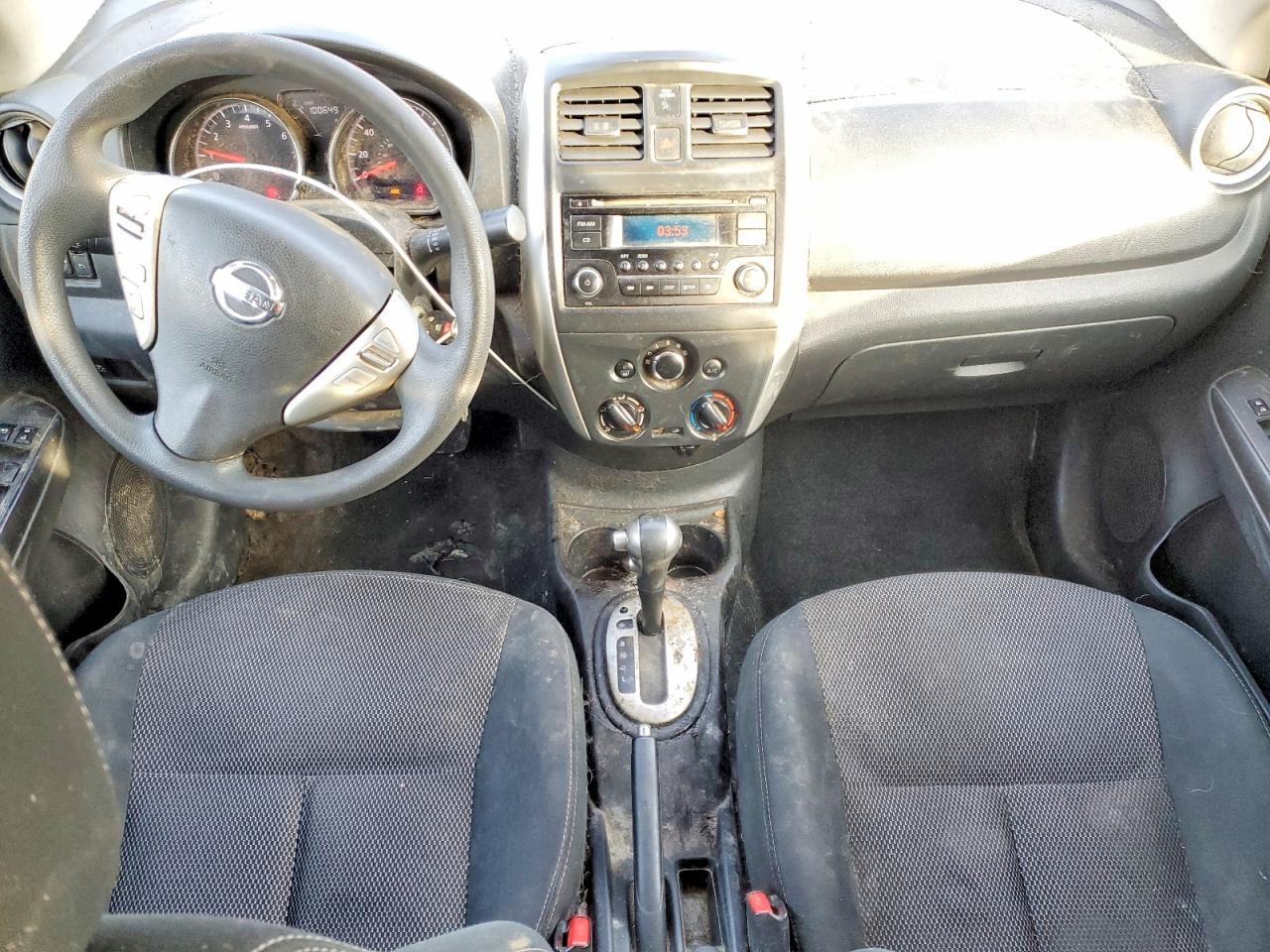 2015 NISSAN VERSA