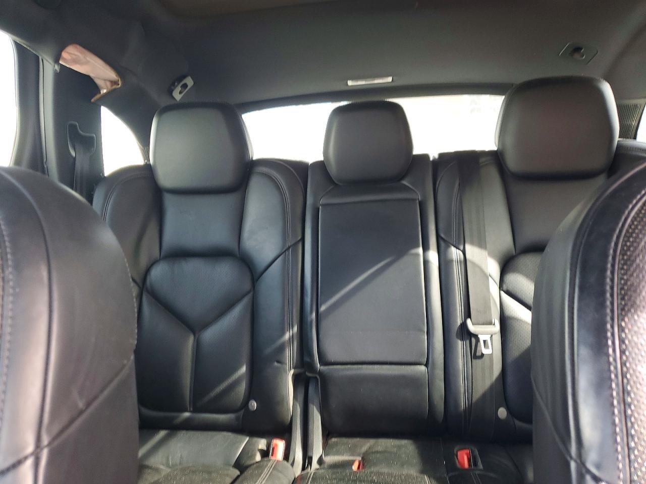 2018 PORSCHE CAYENNE