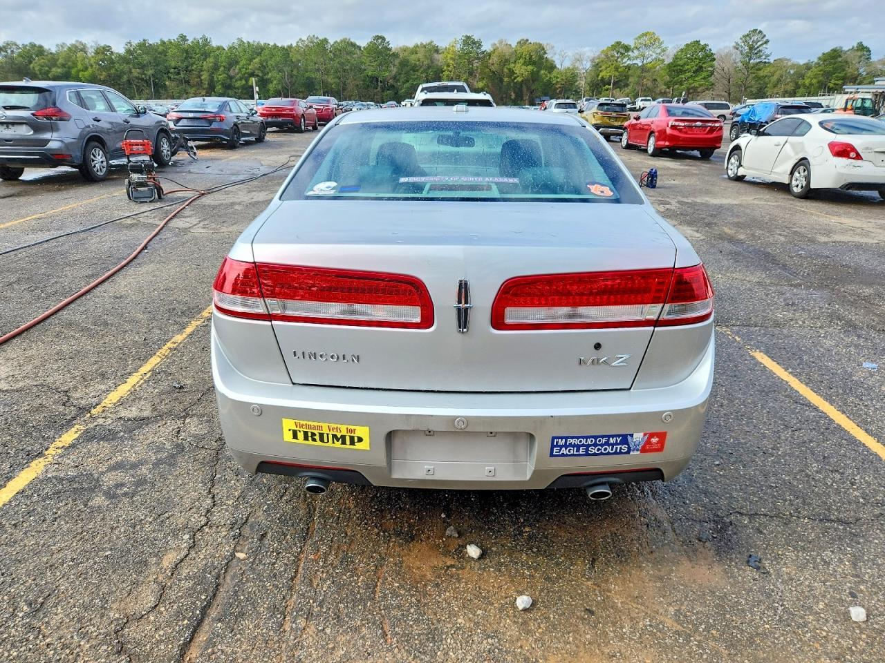 2010 LINCOLN MKZ