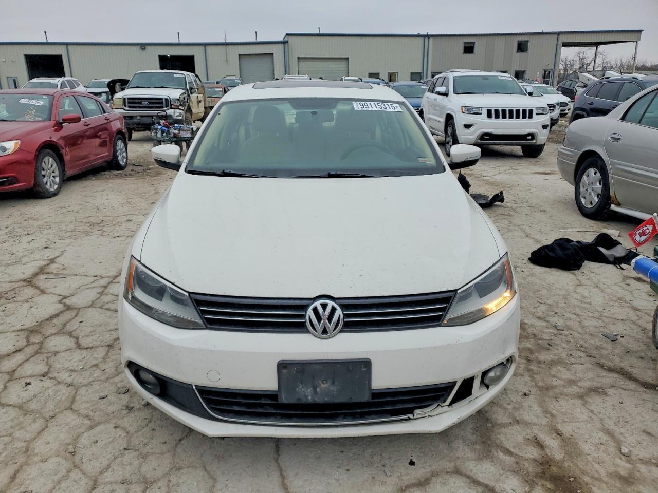 2011 VOLKSWAGEN JETTA