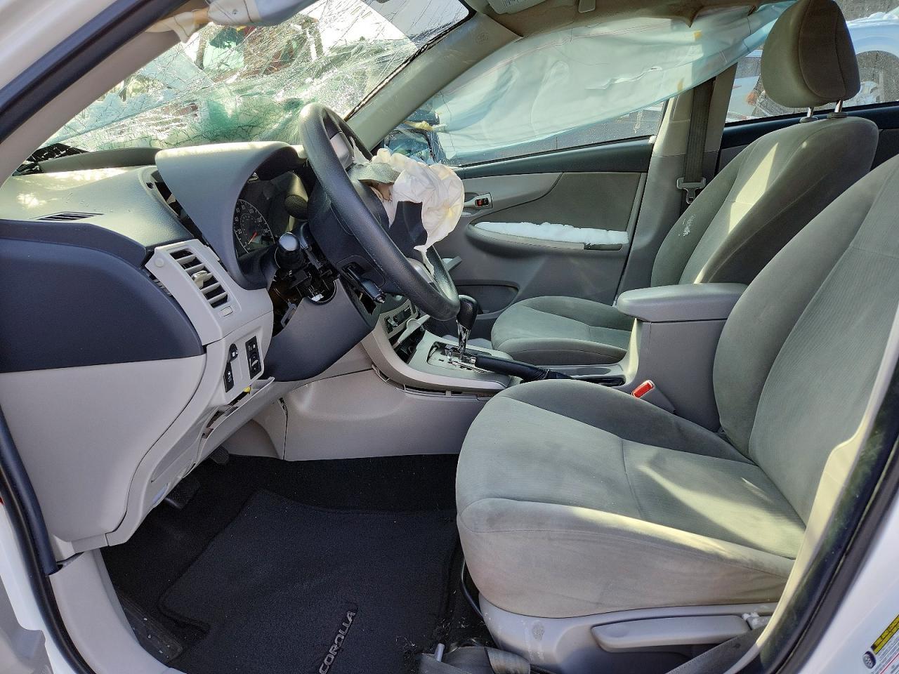 2011 TOYOTA COROLLA