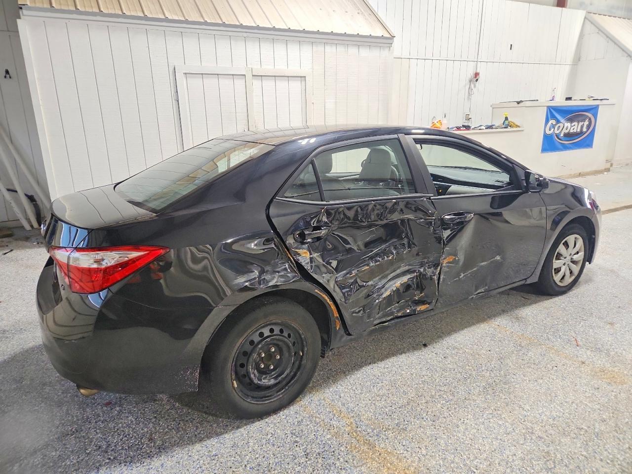 2015 TOYOTA COROLLA