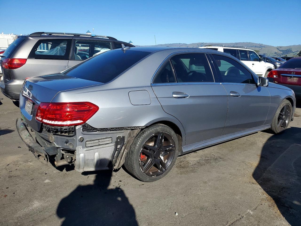 2014 MERCEDES-BENZ E-Class