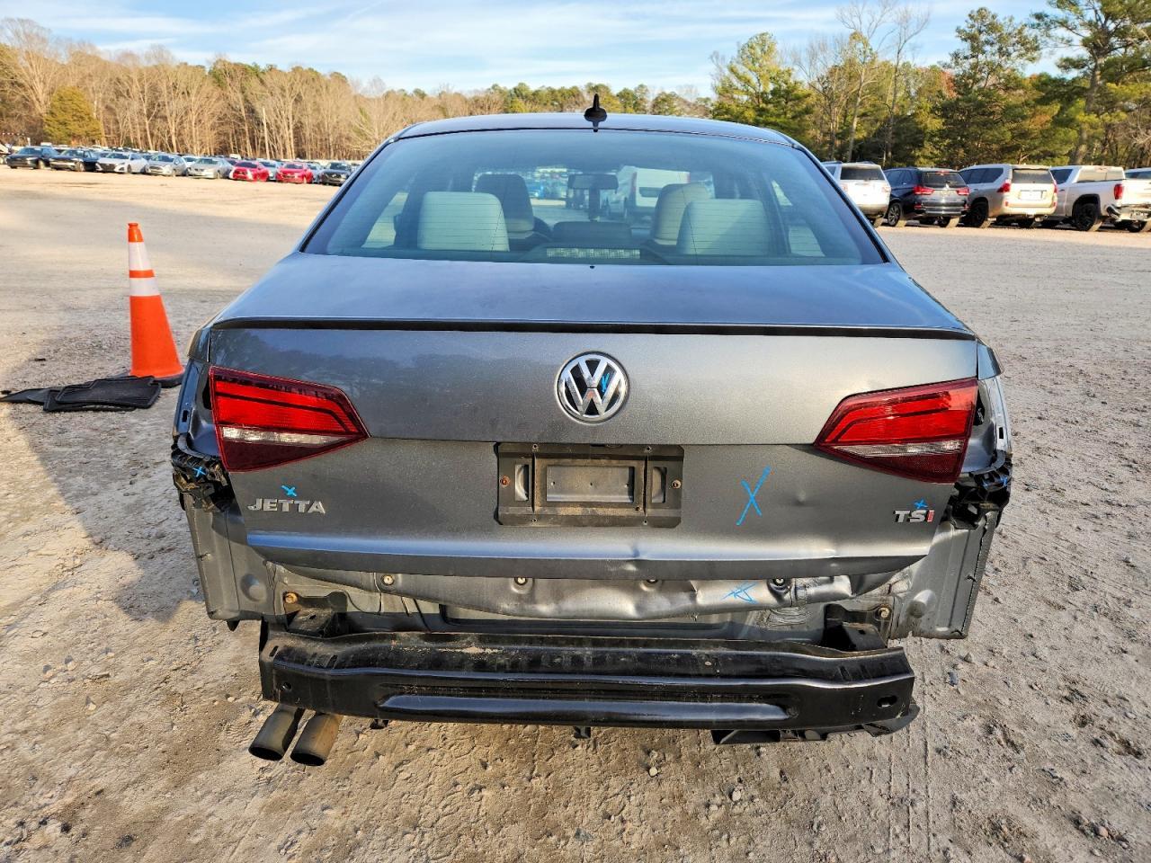 2016 VOLKSWAGEN JETTA