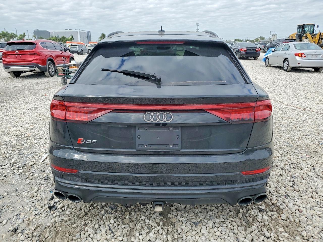 2023 AUDI SQ8