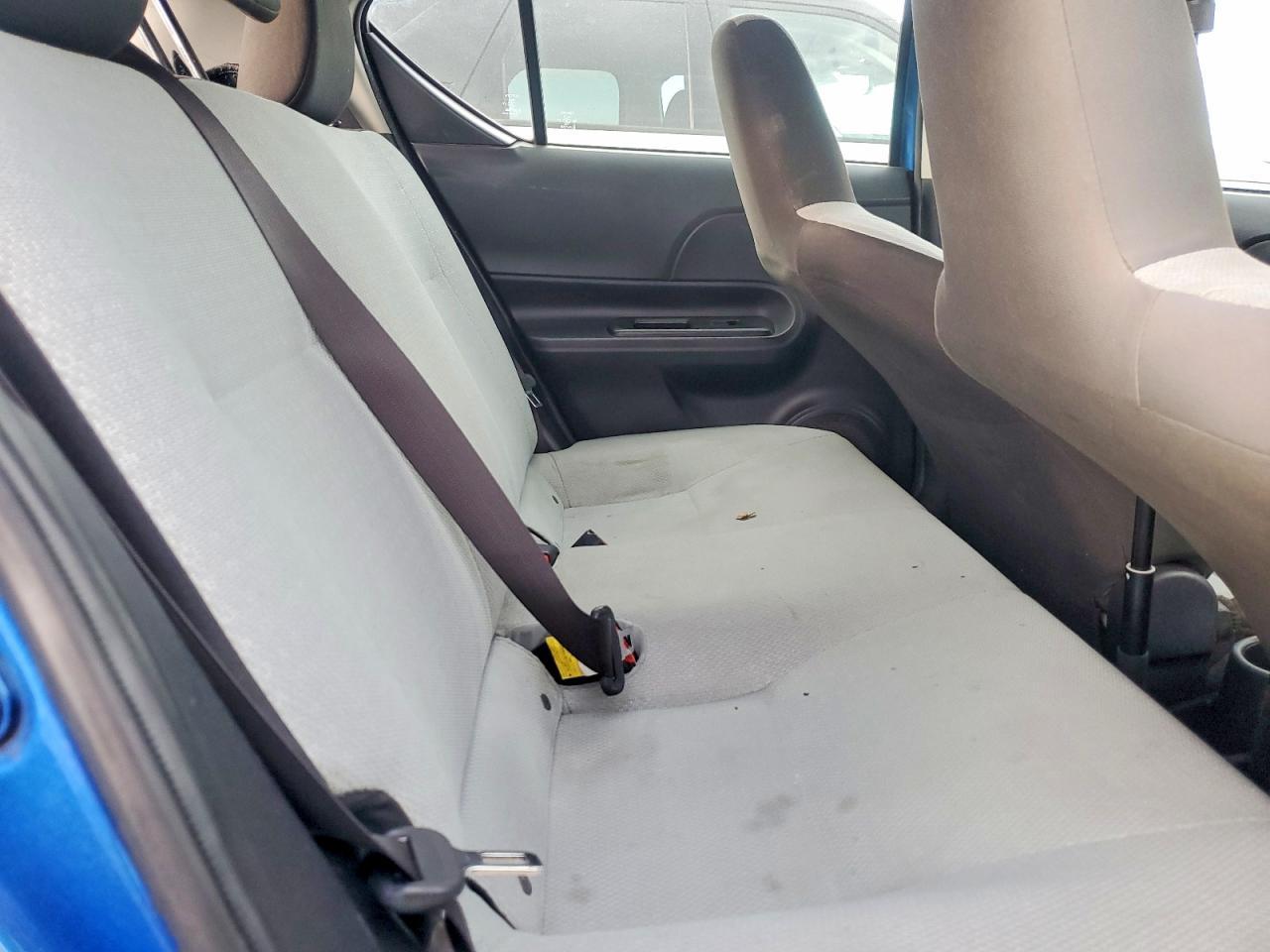 2018 TOYOTA Prius c