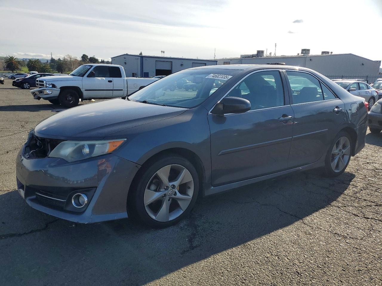 2013 TOYOTA CAMRY
