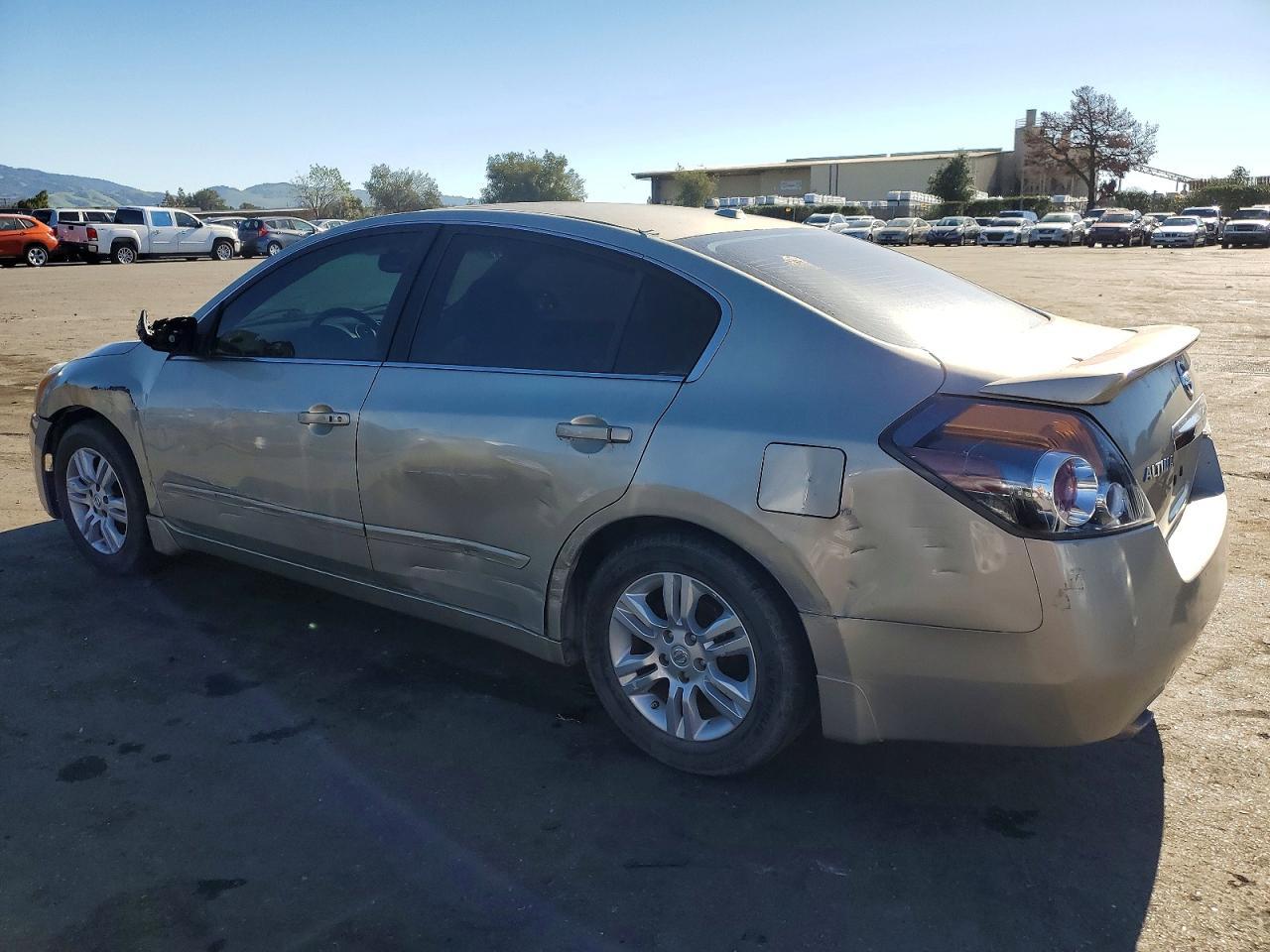 2010 NISSAN ALTIMA