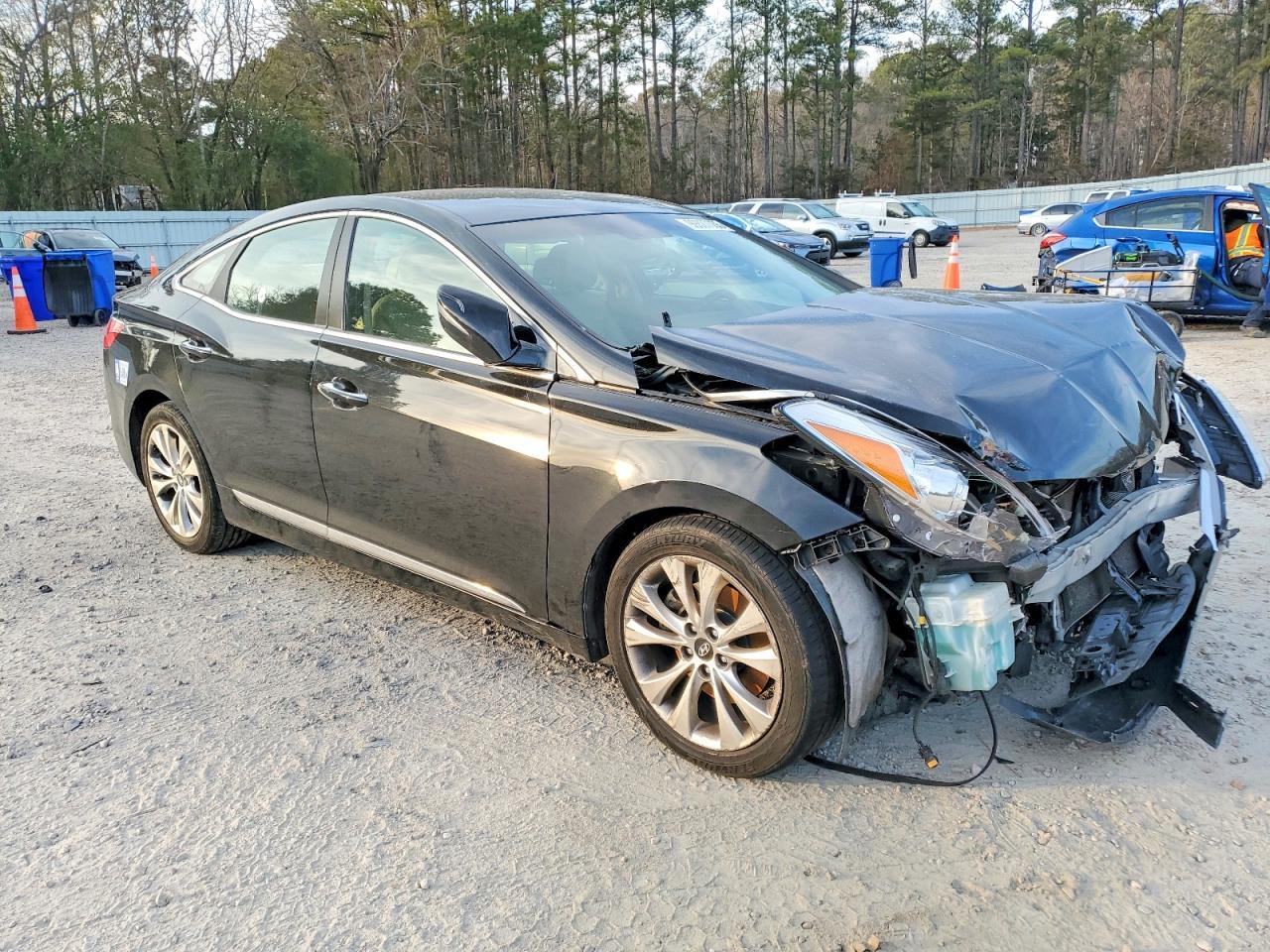 2012 HYUNDAI Azera