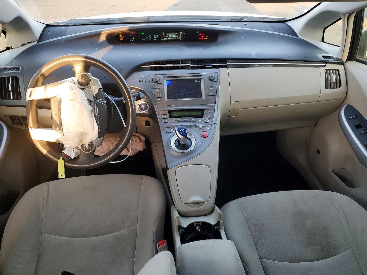 2015 TOYOTA PRIUS