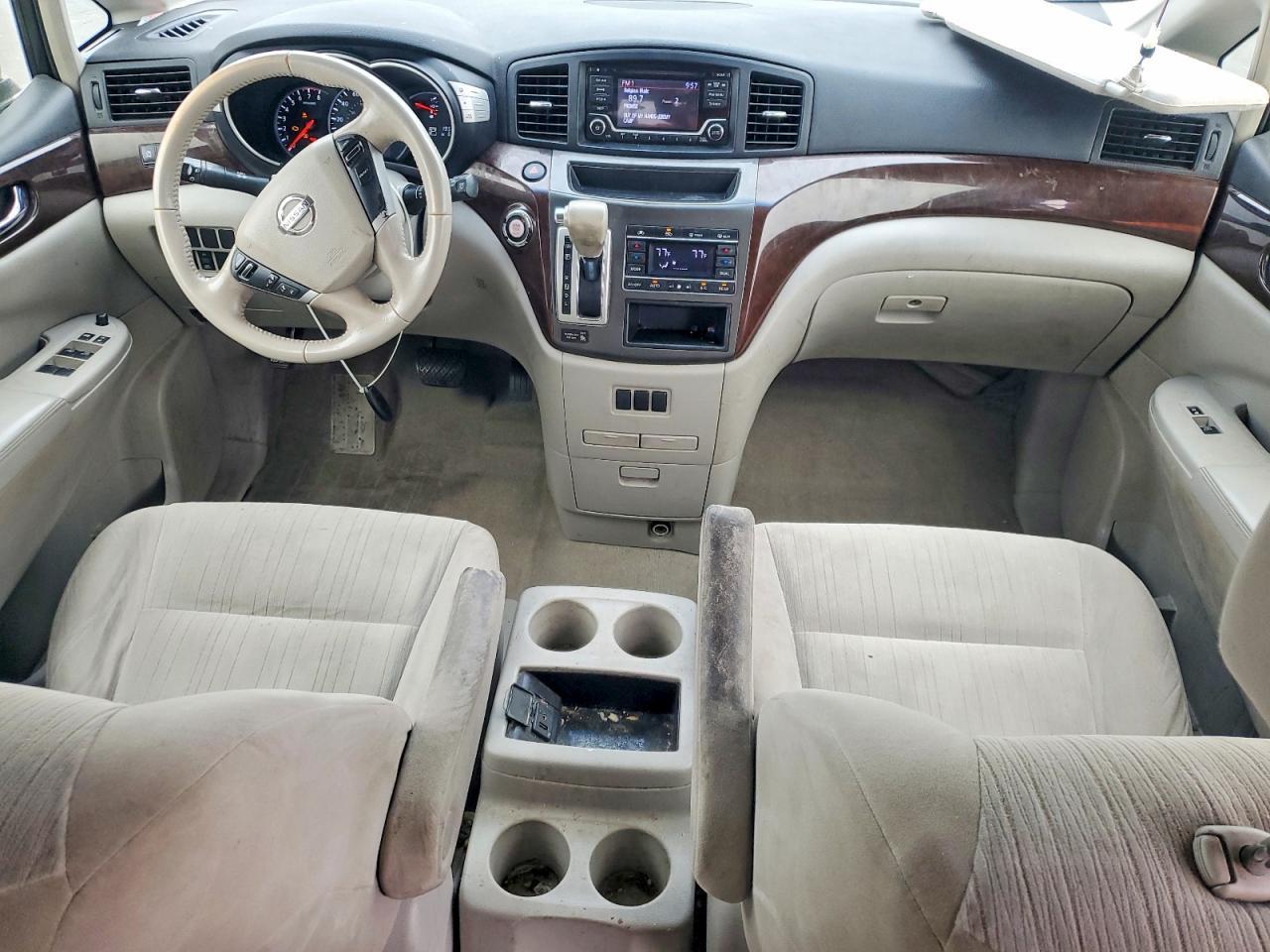 2015 NISSAN Quest