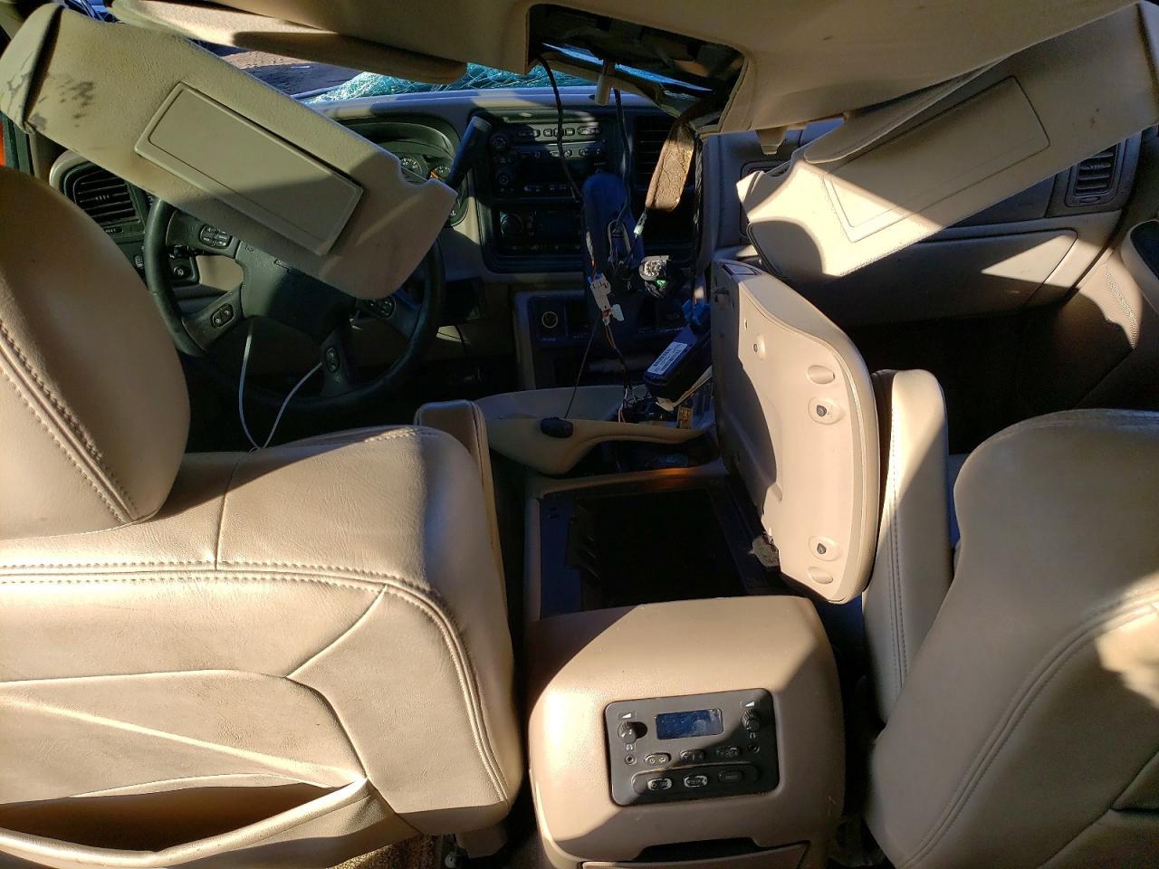 2003 CHEVROLET Suburban