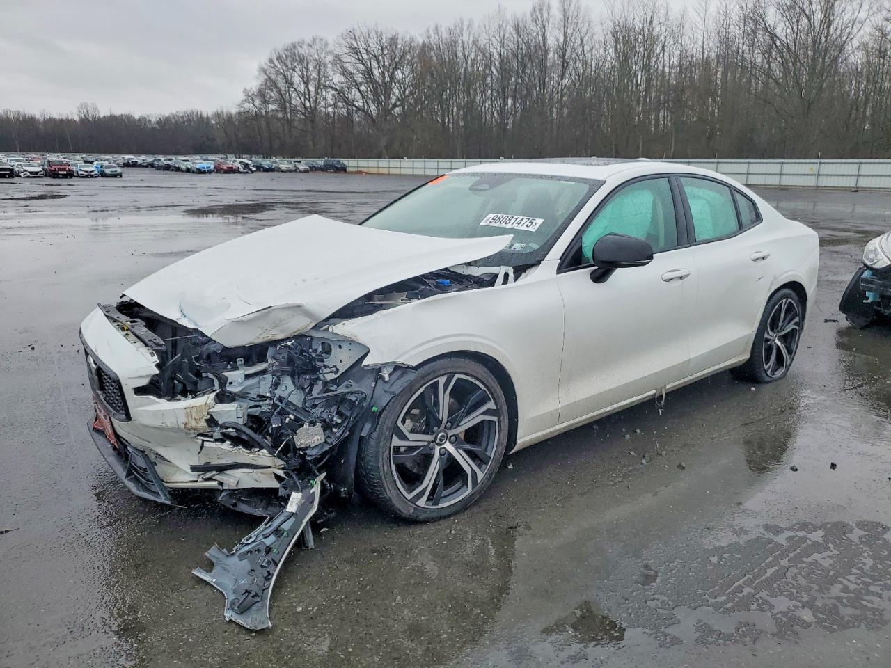 2023 VOLVO S60