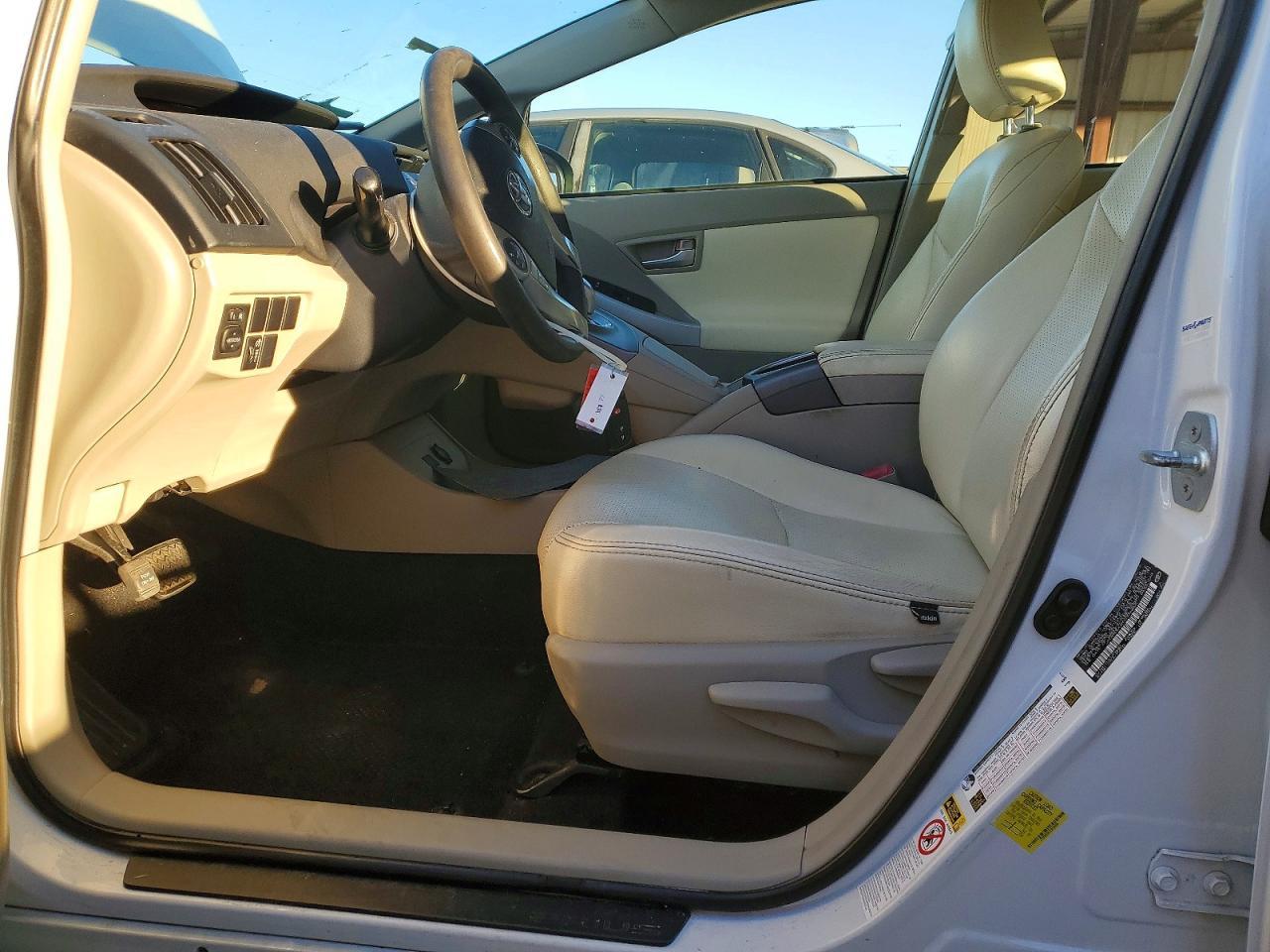 2012 TOYOTA PRIUS