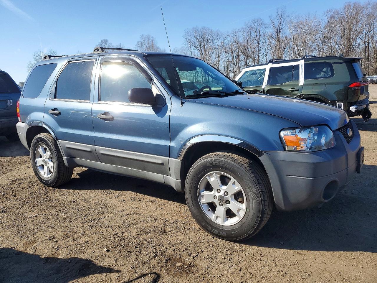 2006 FORD ESCAPE