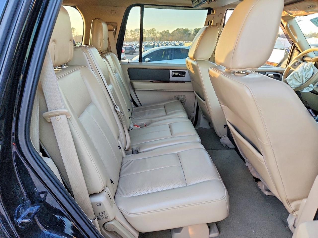 2010 FORD Expedition