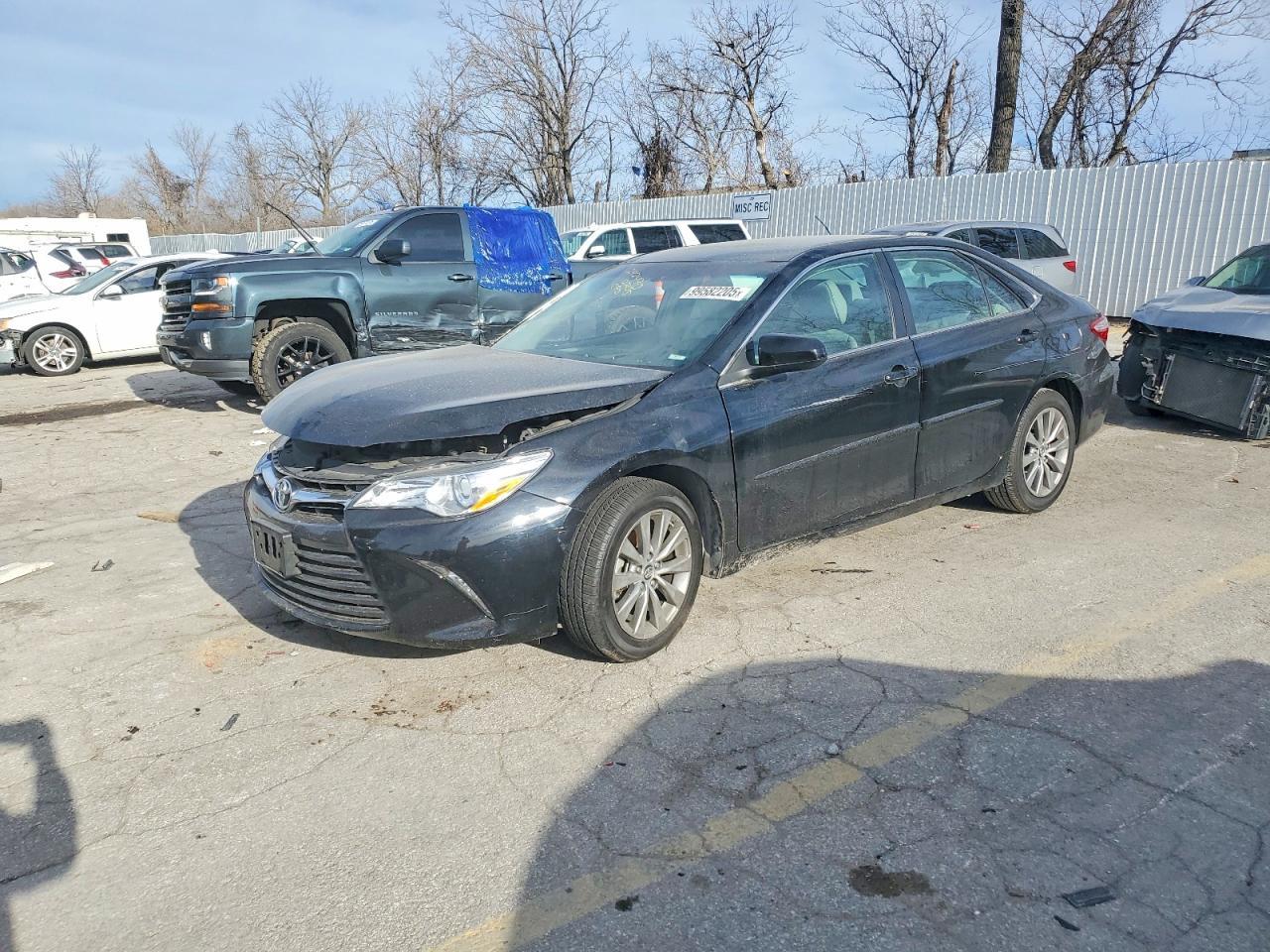 2017 TOYOTA CAMRY