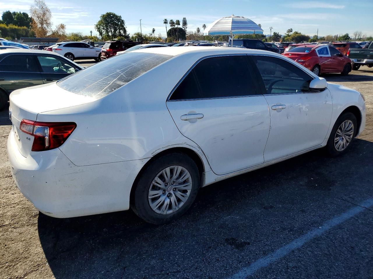 2014 TOYOTA CAMRY