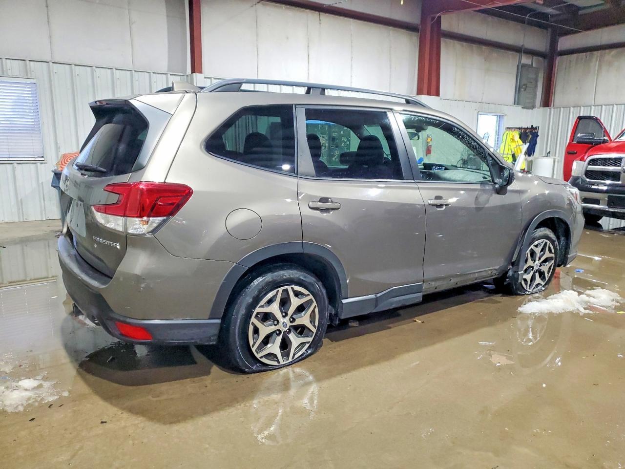 2021 SUBARU FORESTER