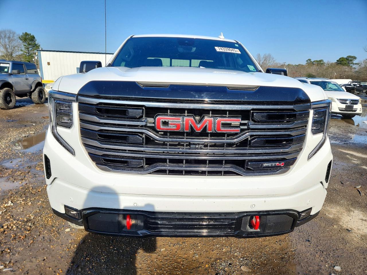 2025 GMC Sierra