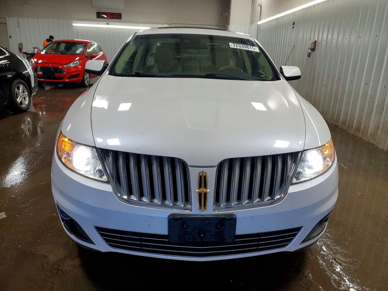 2010 LINCOLN MKS