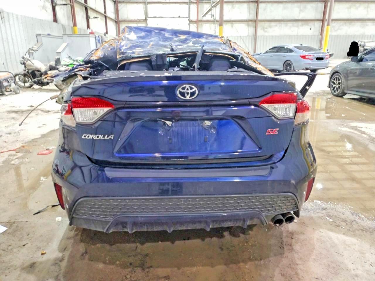 2022 TOYOTA COROLLA