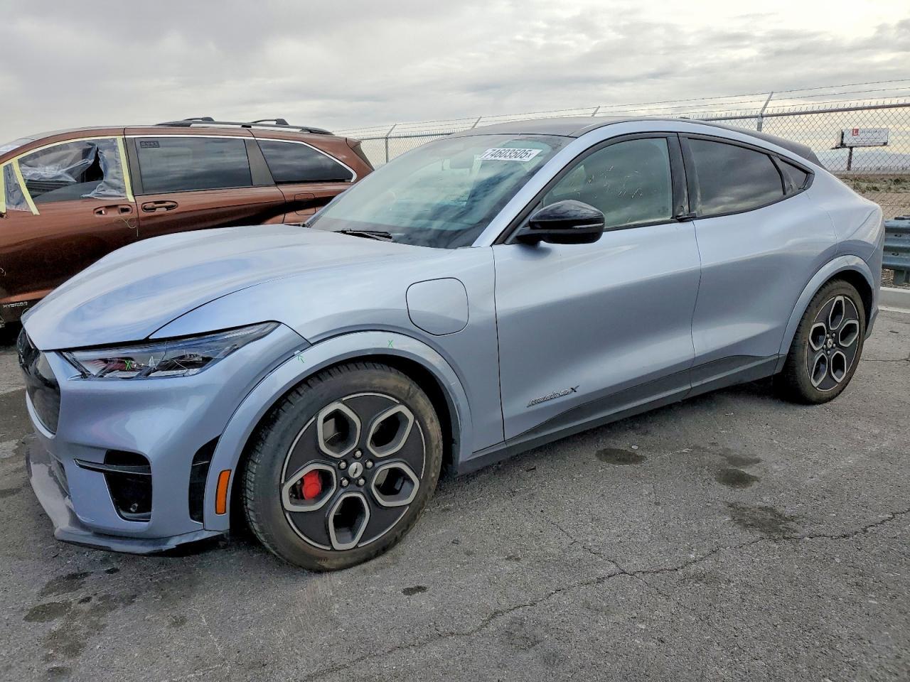 2022 FORD Mustang Mach-E