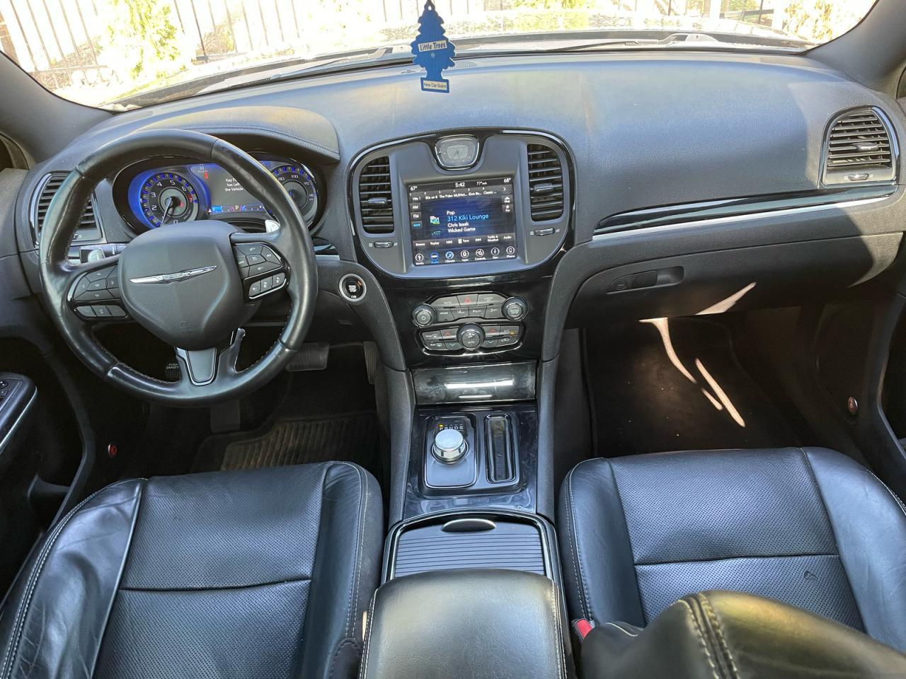 2018 CHRYSLER 300