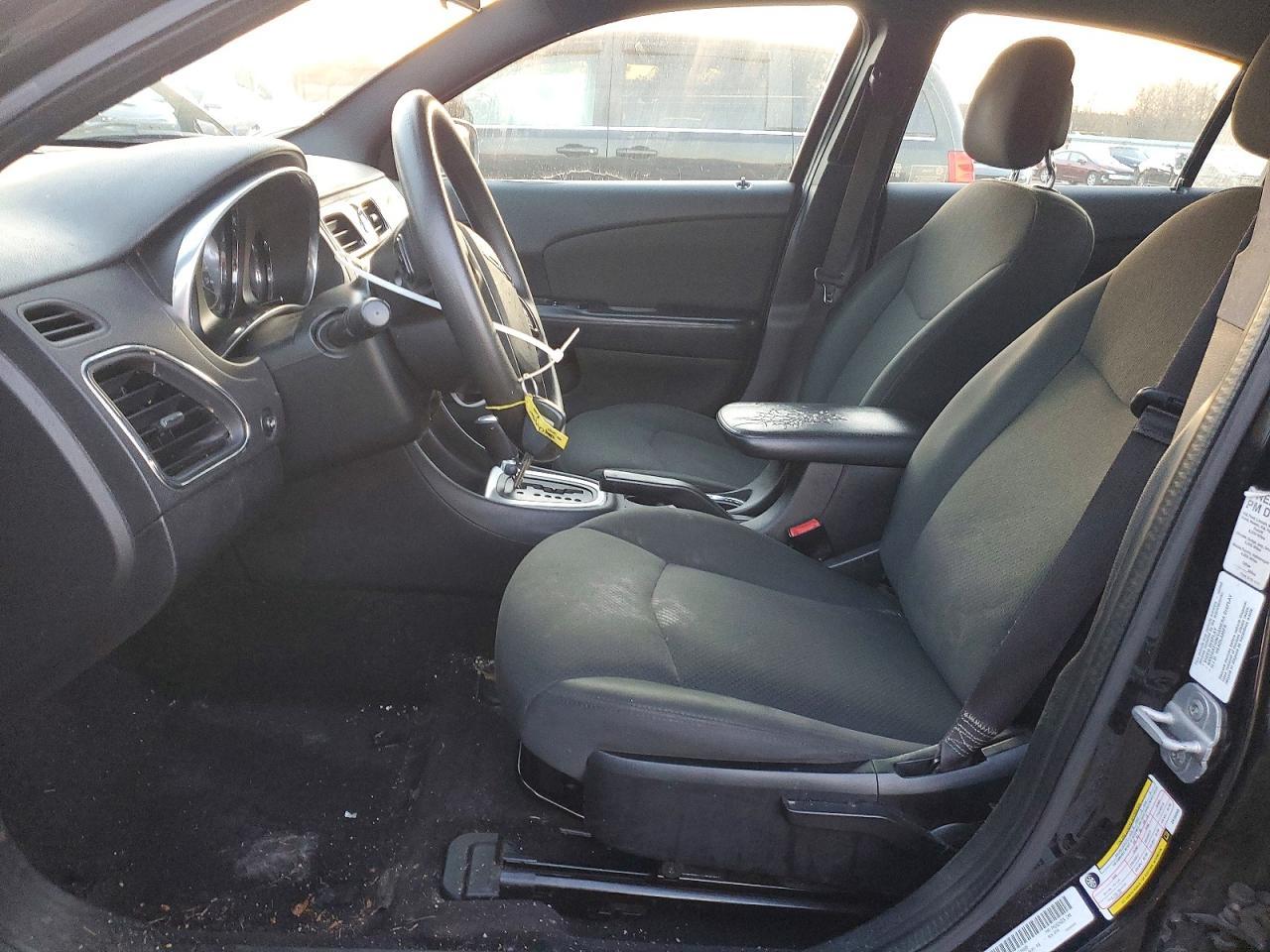 2012 CHRYSLER 200